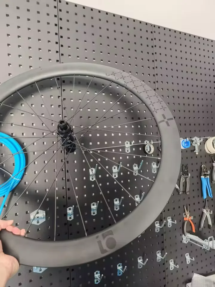 Verified AliExpress buyer photo, 10PLUS road wheels